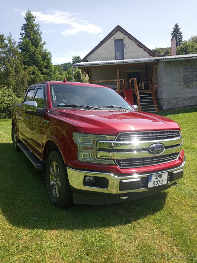 Ford F150 5.0 V8 lariat