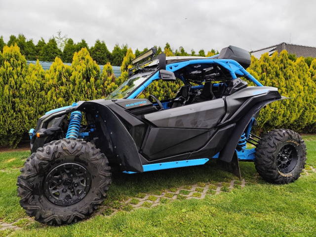 Can-Am MAVERICK 1000RC