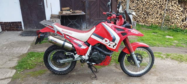 Suzuki DR 800 BIG - Nová STK