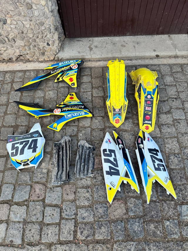 Plasty Suzuki RMZ 2019