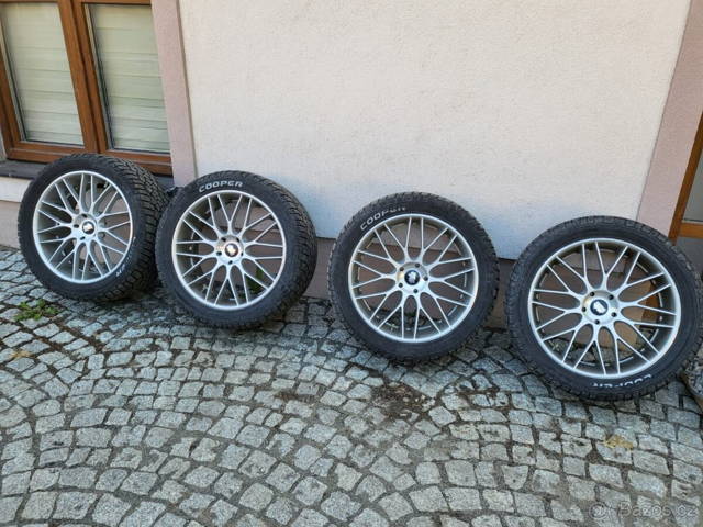 22" KOSEI JAPAN + Cooper Zeon LTZ 305/40R22 + podložky