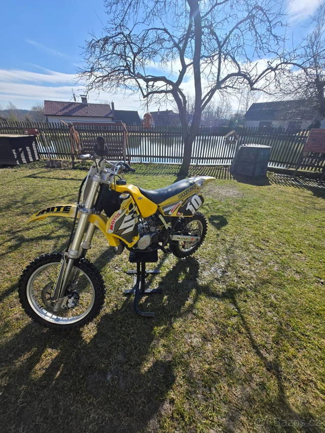 Suzuki RM 85