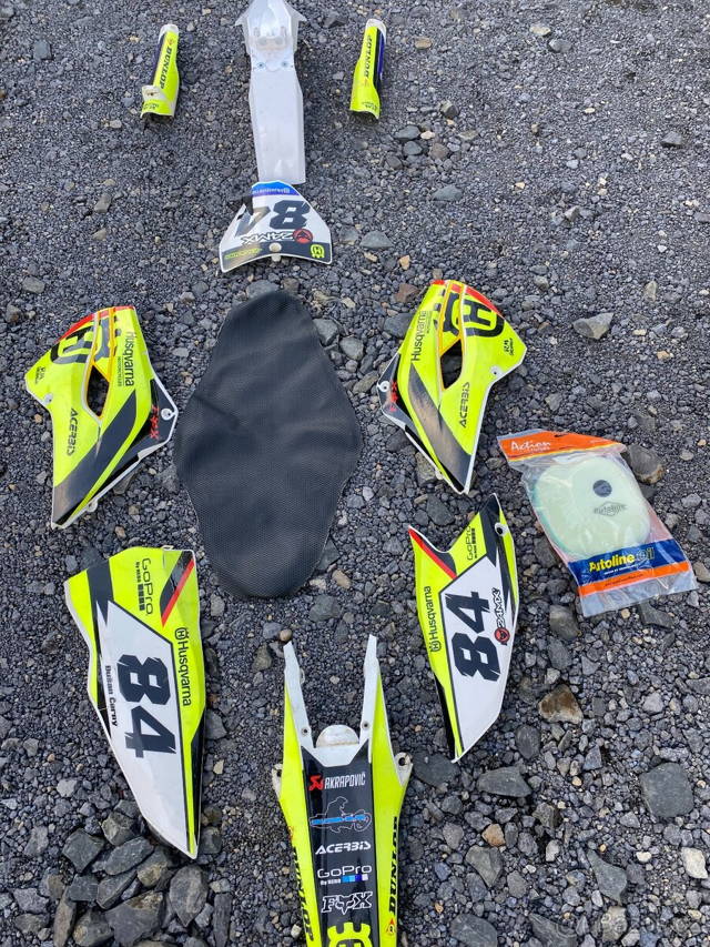 Husqvarna FE plasty+ vzduc. filtr