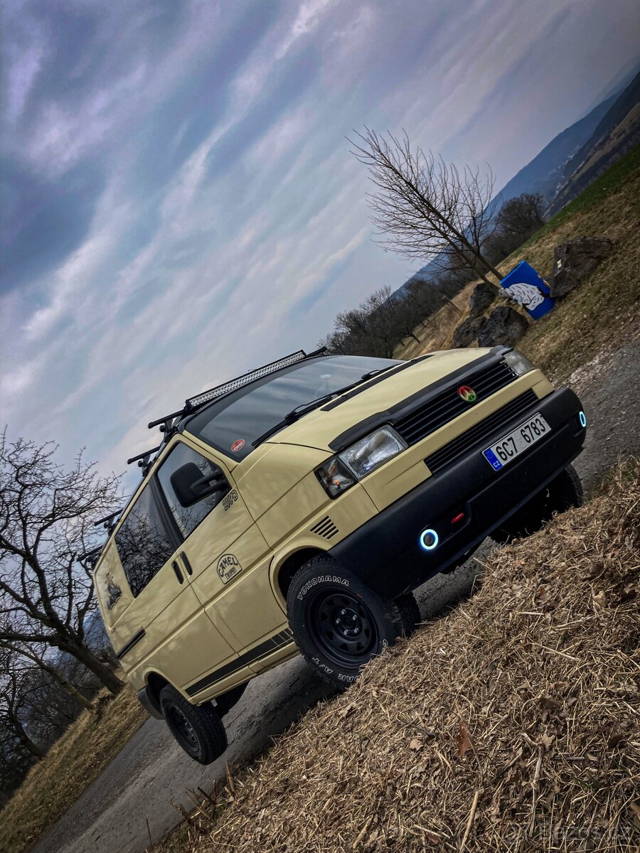 Offroad kola Transporter T4