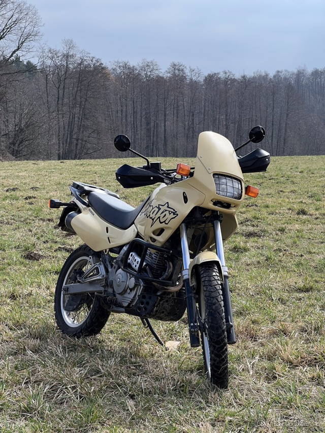 Honda NX650 Dominator