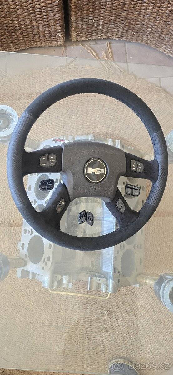 Hummer h2 volant