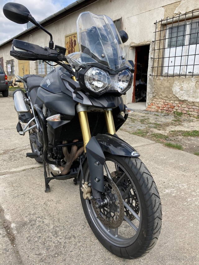Triumph Tiger 800 ABS,Servisní knížka,první majitel