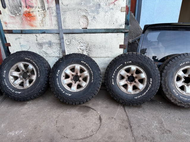 Offroad pneu 285/75r16