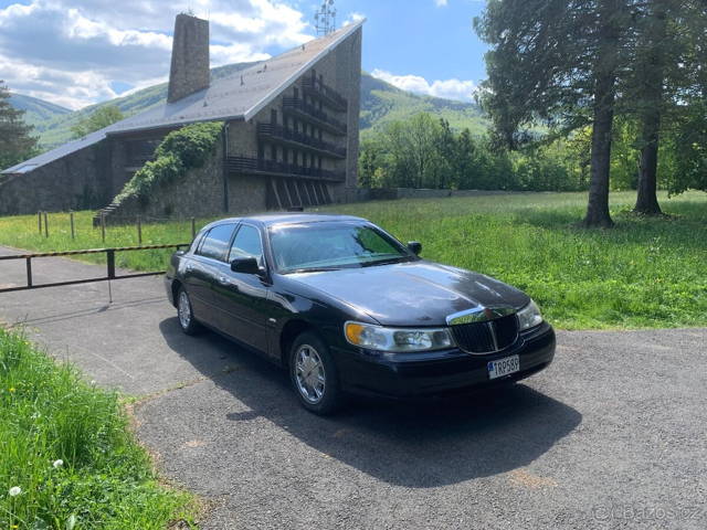 Lincoln TownCar SignatureSeries 4,6i V8 161kW