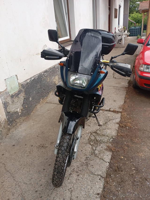 Suzuki DR 650 RSE
