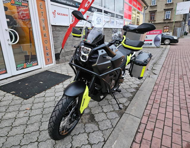 QJ Motor SVT 650 X, KUFRY ZA 5.000 Kč
