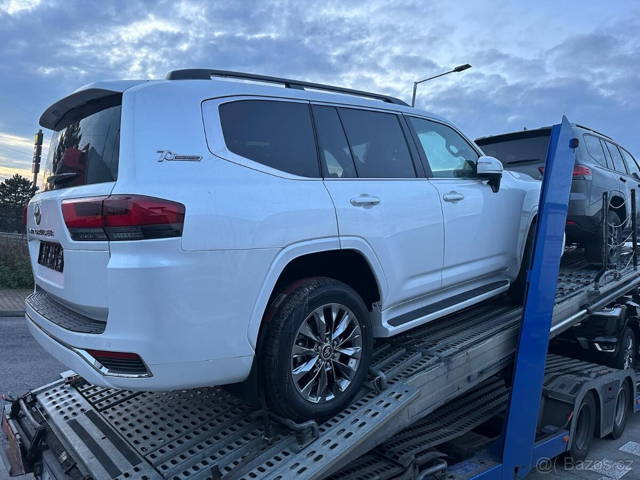 LAND CRUISER 300 ANNIVERSARY DPH