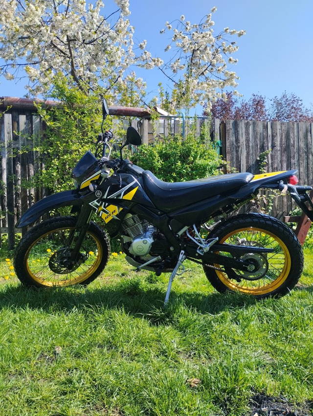 Yamaha XT 125