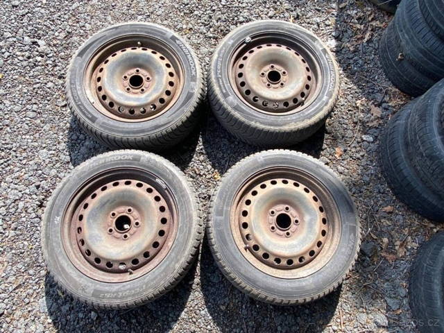 136. sada zimní kola 205/55 r16 5x108 Ford