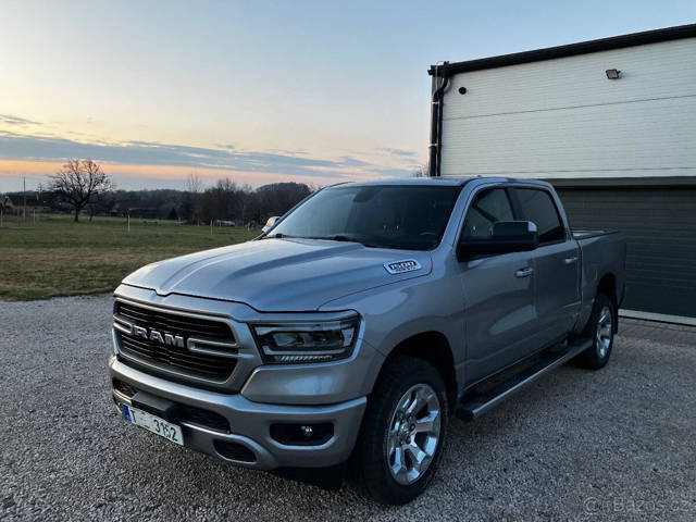Dodge Ram 1500 5.7 V8 HEMI - 4x4 - 2019 - BIGHORN