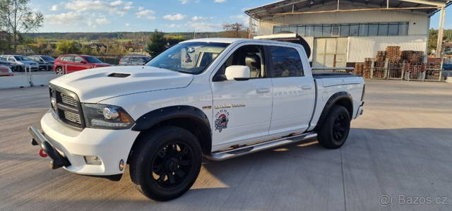 Dodge ram 1500 5.7v8 hemi 4x4 LPG