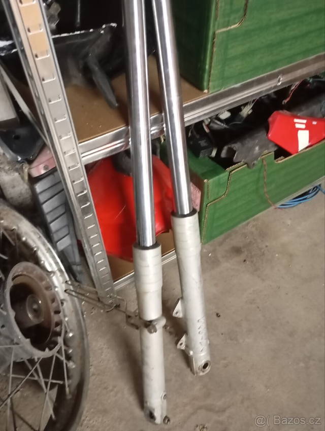 Cagiva Ar 125. Přední vidlice+ kola
