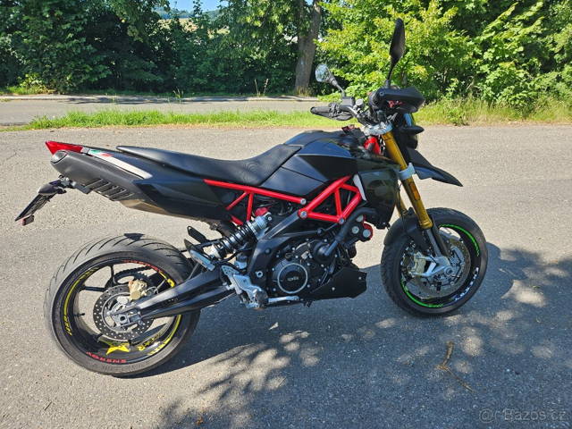 Aprilia Dorsoduro 900