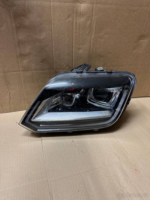 Amarok světlomet bixenon