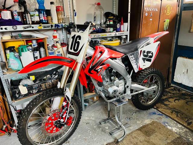 X motos 250ccm Nový výstavný kus