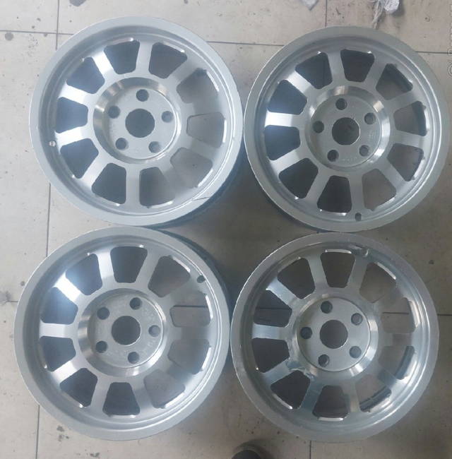 11x - R15 5kg 5x112 od dvou kusů