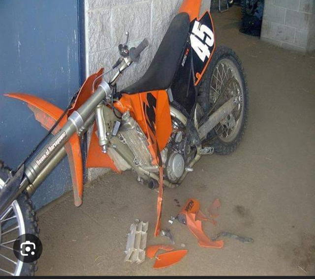Koupím nepojizdnou, poškozenou motorku