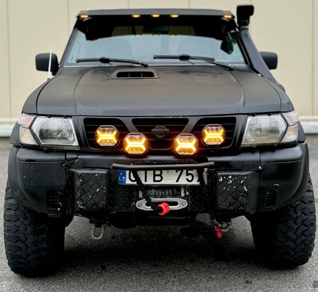 Nissan Patrol GR 2000