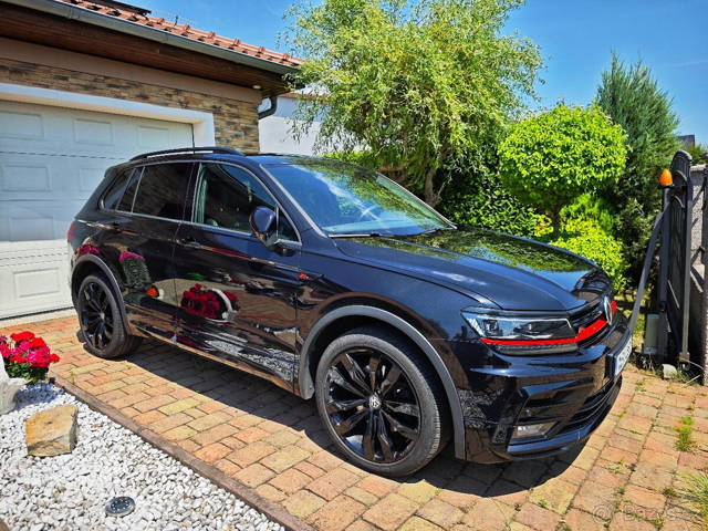 VW Tiguan R-Line