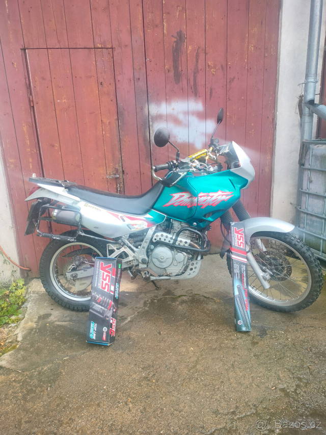 HONDA NX 650 Dominator YSS