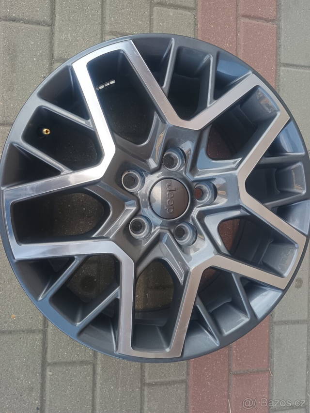 JEEP WRANGLER 5x127 R18 ORIGINÁL ALU SADA
