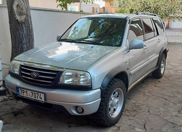Suzuki Grand Vitara XL7 4x4