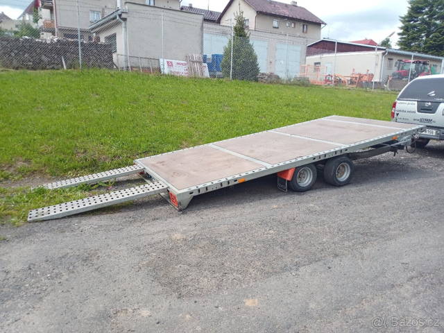 Podvalník sklopný 2700kg.