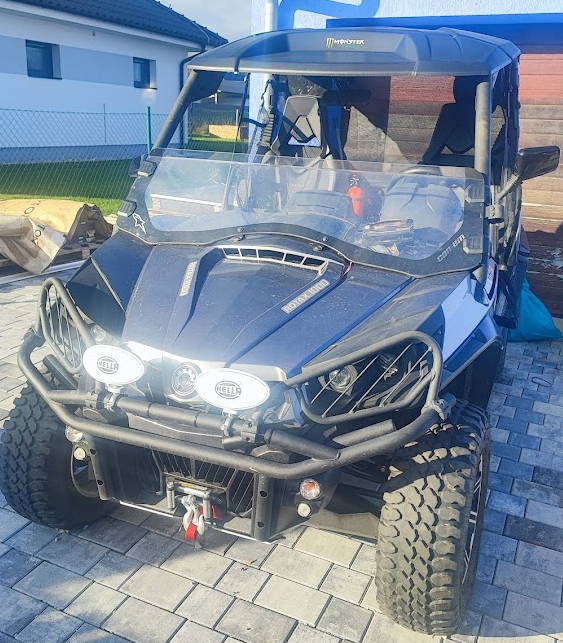 Can-Am Commander 1000 LTD 2013 69 motohod najeto odpočet DPH