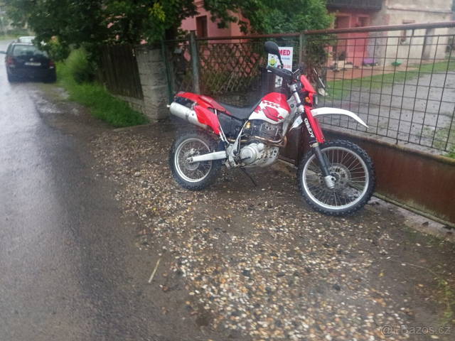 Yamaha tt600r