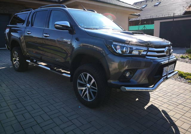 Toyota Hilux 2,4D Executive