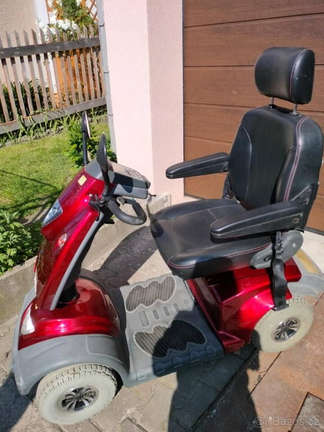 Elektrický invalidní vozík