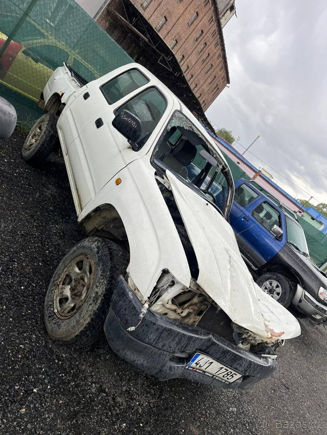 Toyota Hilux 2.4 TD 66kw