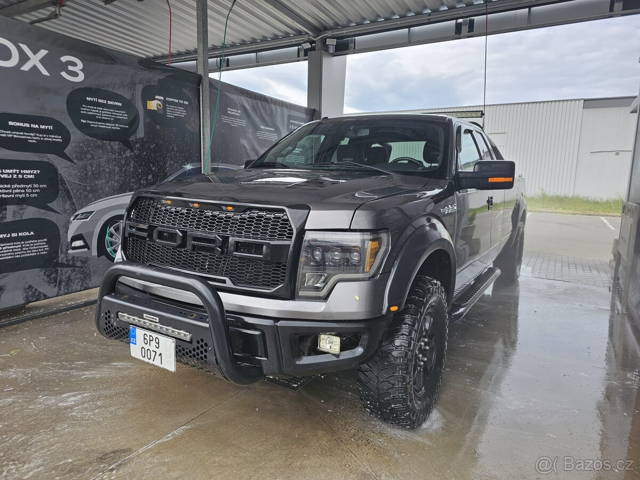 Ford F150 Raptor 5.0 V8