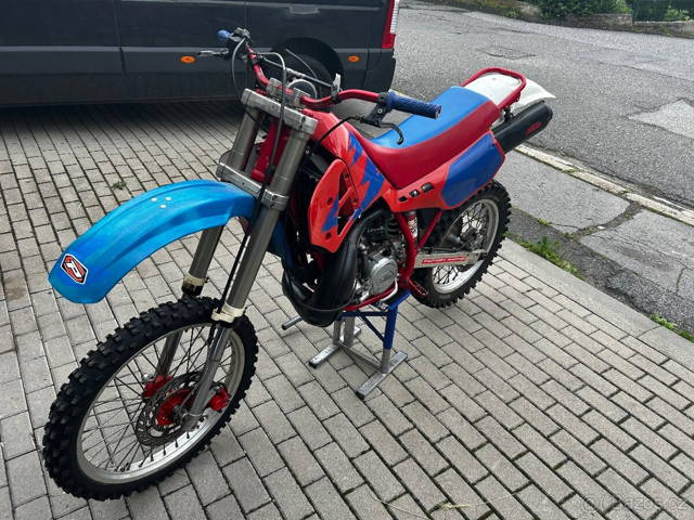 Ktm, rok 1989 obsah 350
