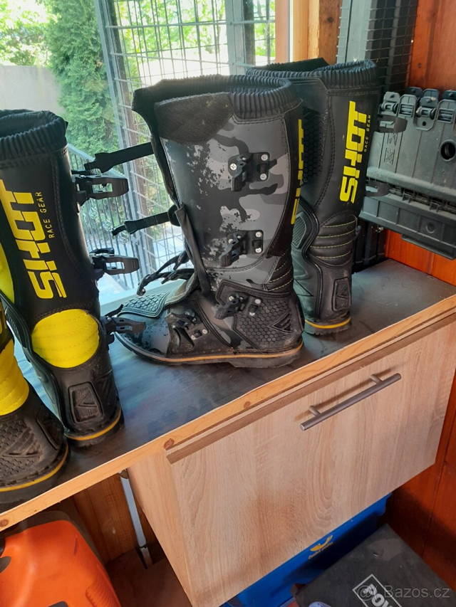 prodej oblečeni cení v textu