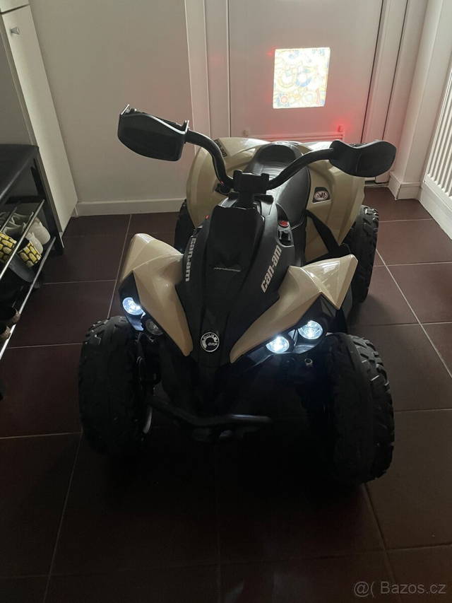Elektrická čtyřkolka