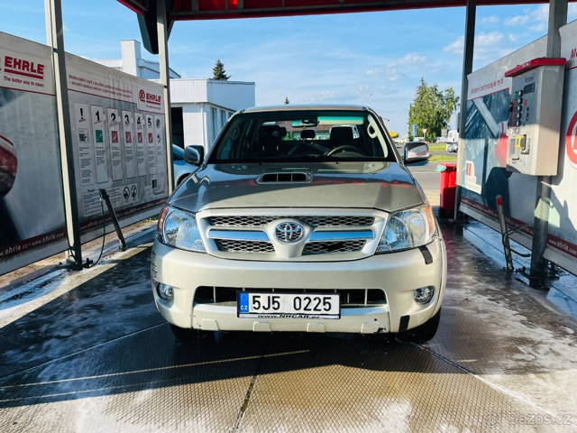 Toyota Hilux 2.5d 88kw