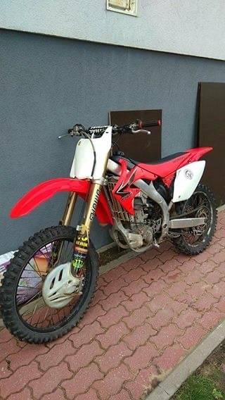 Koupím nepojizdne, zadrene, stare, rozbite cross enduro moto