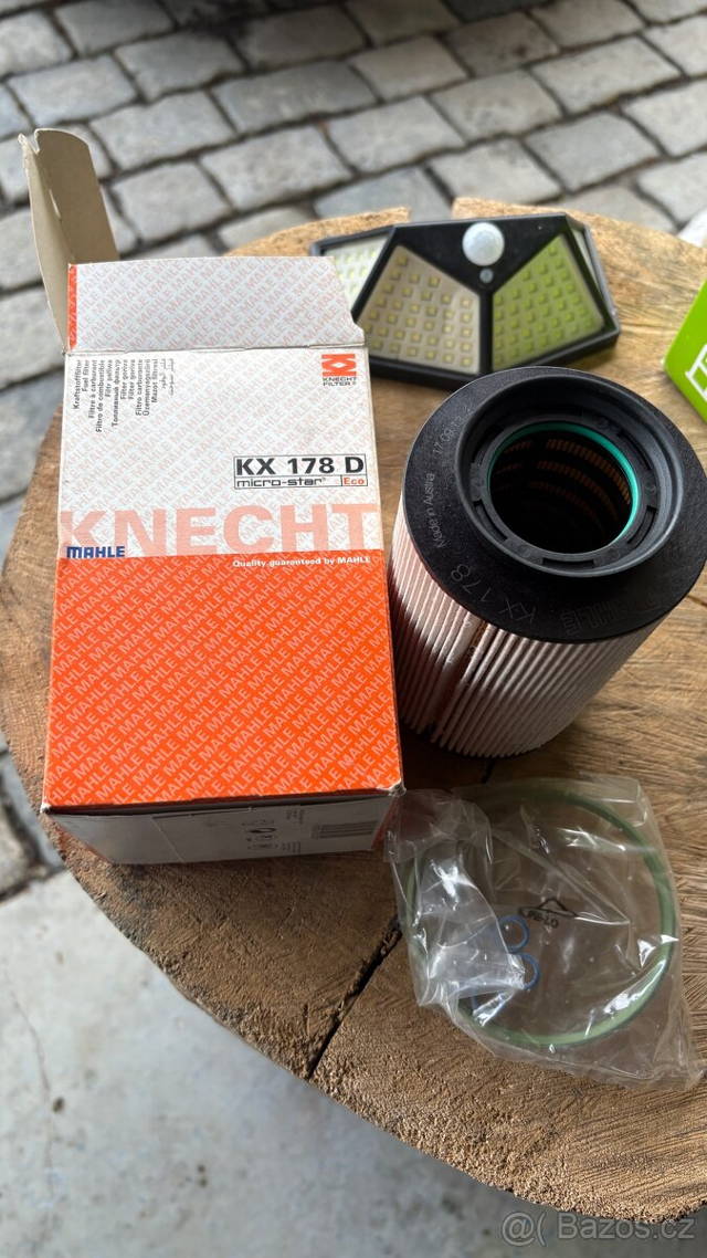 Naftový filtr Knecht Caddy,Octavie,Audi