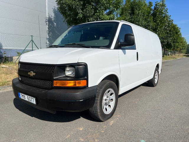 Chevrolet Express AWD 5.3 V8, 4x4, 2013, 83 000 km, 5 míst