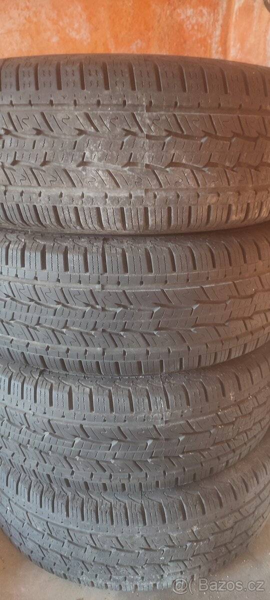 General Grabber 235/70/R15