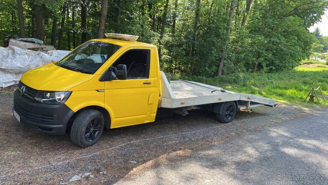 Odtahovka VW T5 2.0 tdi 103kw rok 2013