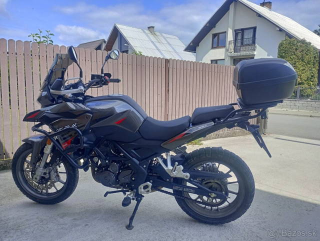 Benelli 251 trk