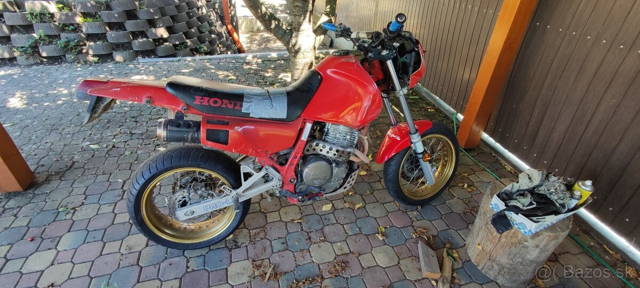 Honda dominator 650