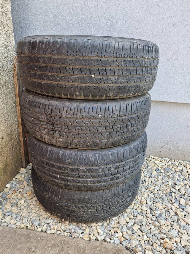 Predám 275/65 R18 Goodyear Wrangler
